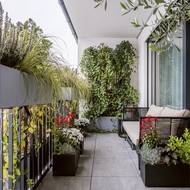 Byt v nástavbě rekonstruovaného činžovního domu má dvě terasy.