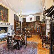 Horšovský Týn. Pohled do zámecké expozice