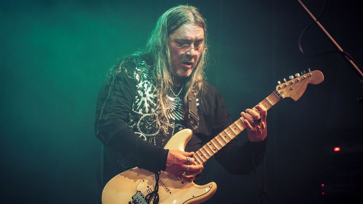 Zemřel kytarista Miroslav „Jabko“ Hanuš