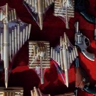 Tan-tung láká turisty právě na blízkost Severní Koreje, prodávají se třeba suvenýry z nábojnic…