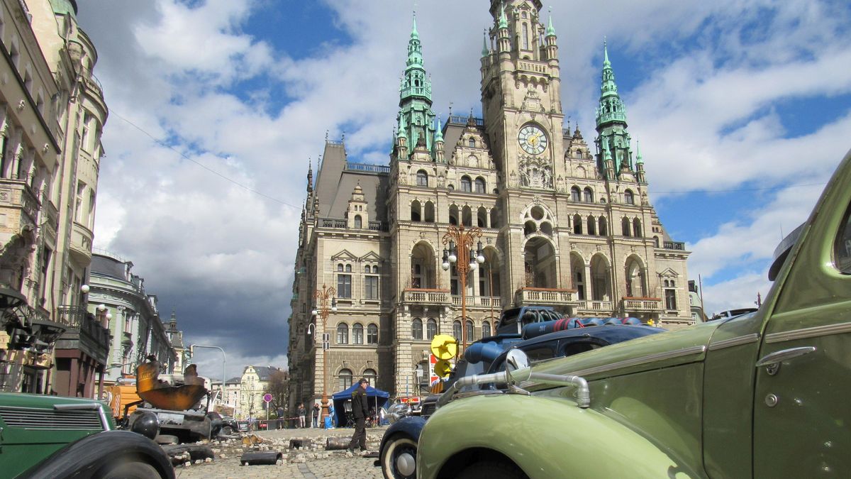 Filmaři budou v Liberci natáčet film o mladém Kennedym