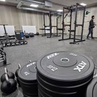 Posilovna umístěná nad původní strojovnou