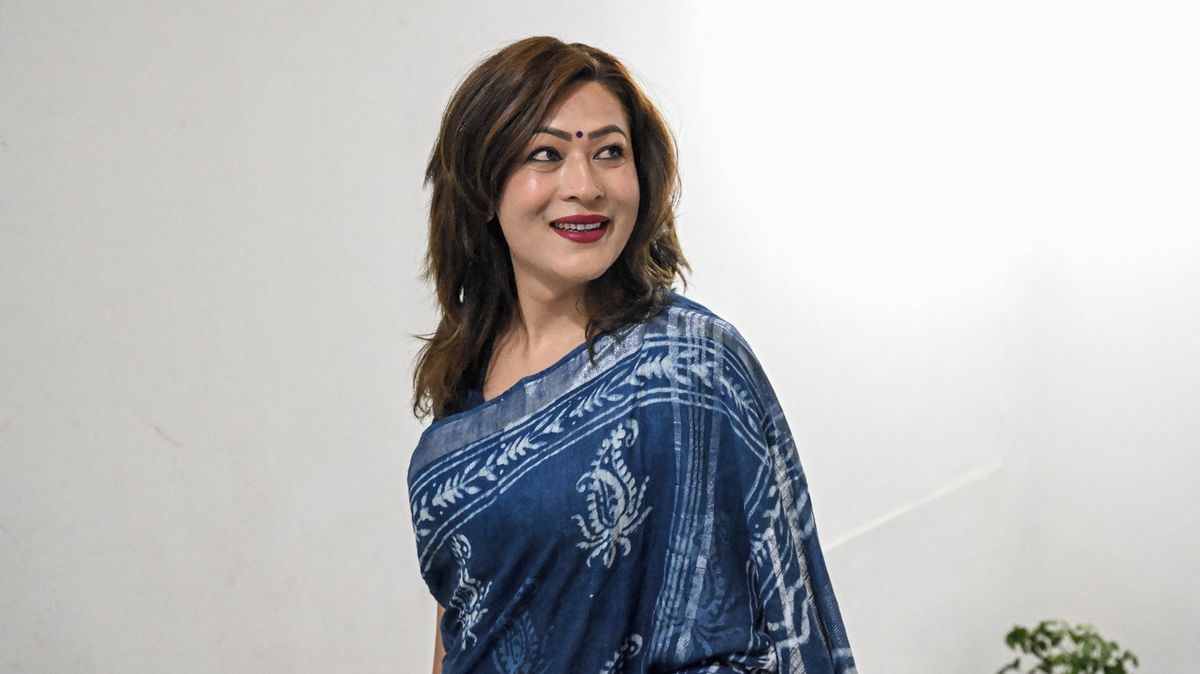 V nepálském parlamentu usedne první transgender žena