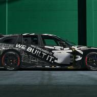 Technickým základem se stalo závodní BMW M4.