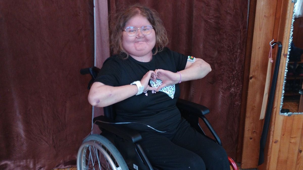 Psaní jí pomáhalo vzdorovat smrti. Vydání své knihy se však vážně nemocná Monika nedožila