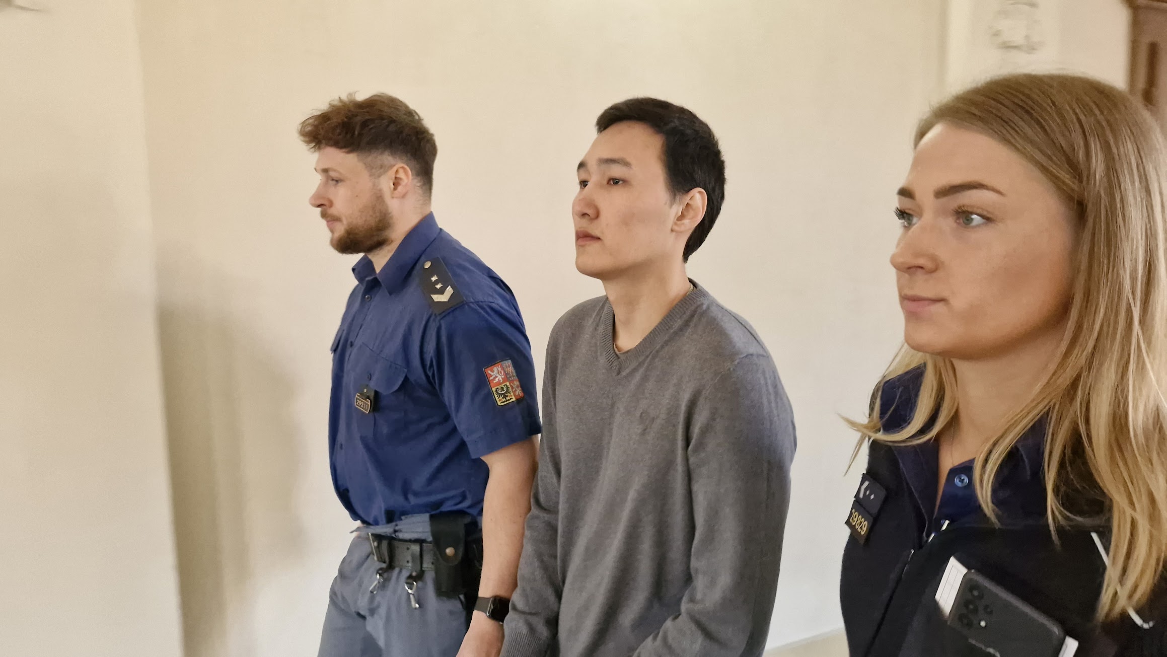 Tôi Phải Đi Tù Trong Khi Những Kẻ Khác Thì Giàu Có? Trợ Lý Của Những Kẻ Lừa Đảo Mạng Đã Được Tòa Án Cấp Điều Kiện