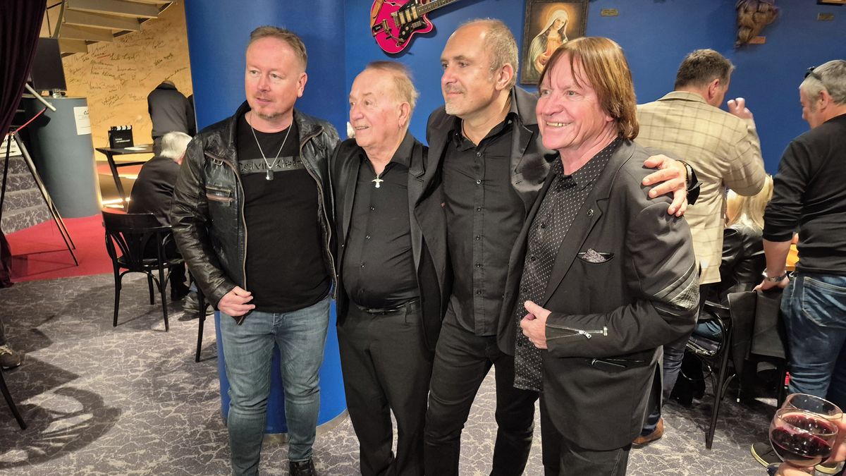 Olympic se rozloučil s Jiřím Valentou. Jeden čas byl v kapele nejlepší, řekl Petr Janda