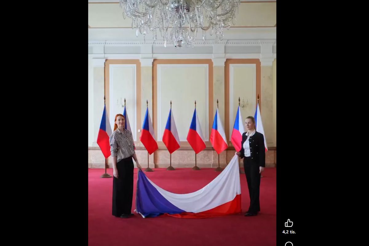 Pěkně jsme to schytaly. Babišovy spolupracovnice zveřejnily kvůli vlajce kajícné video