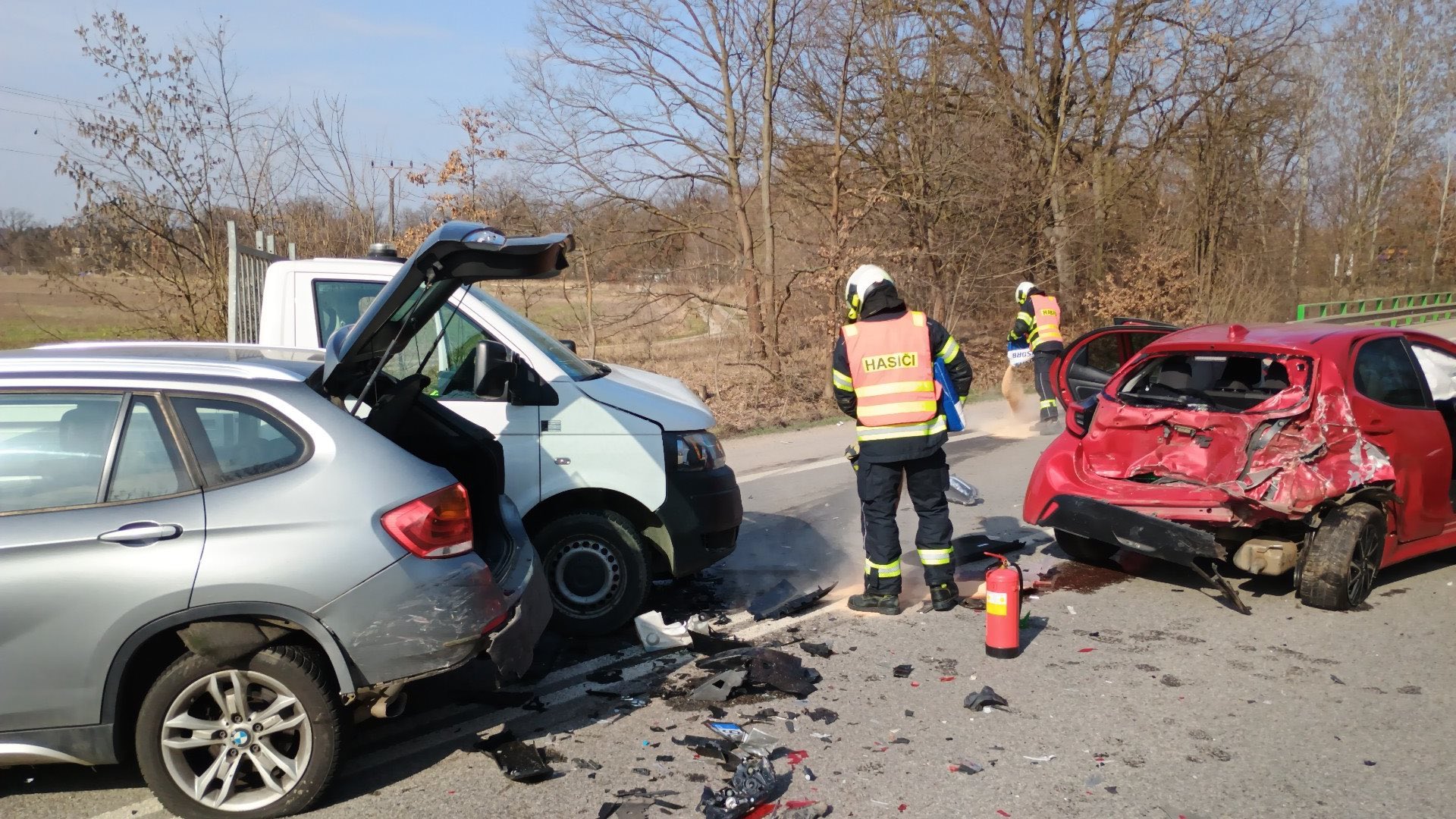 Při hromadné nehodě na Českobudějovicku se zranili tři lidé