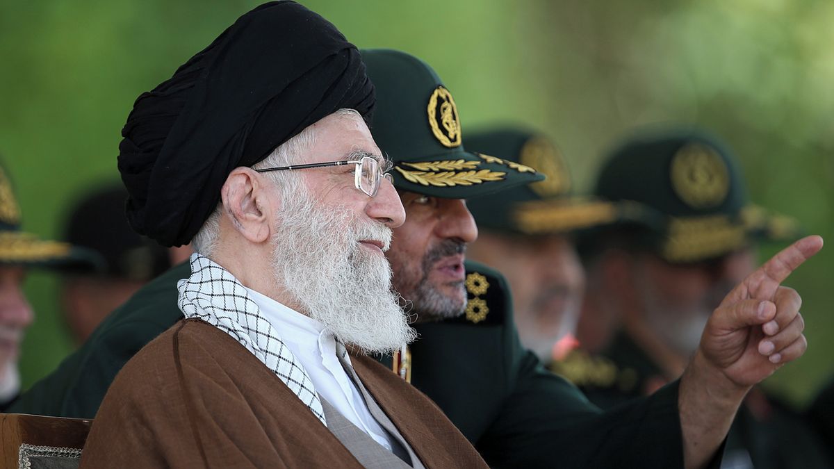 Výběr nového vůdce Íránu začne do 24 hodin