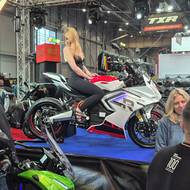 k vidění byly na brněnském výstavišti nejnovější motocykly.