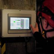 Celý systém funguje automaticky podle řídícího algoritmu.