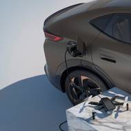 Vůz podporuje V2L pro nabíjení elektrických spotřebičů z baterie.