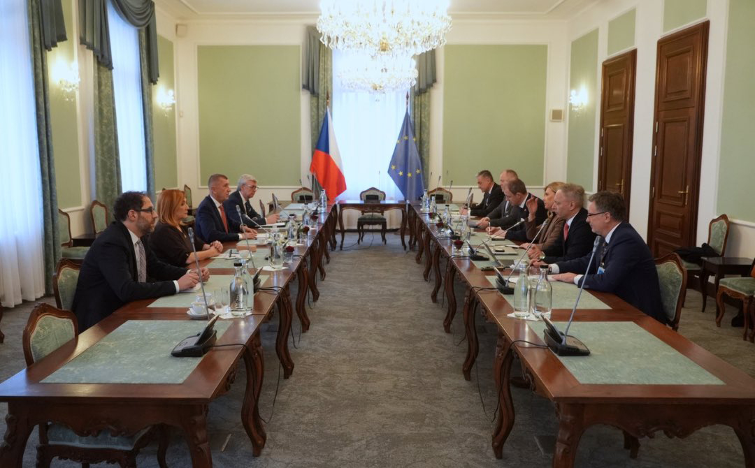 Distributoři paliv po schůzce s Babišem: Vládu jsme vyslechli, ještě to probereme