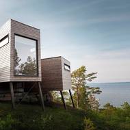 Dům je postavený tak, aby byl pružný. To může ale za silného větru ve slabších povahách vzbuzovat nejistotu.