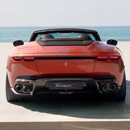 Ferrari Amalfi Spider v barvě červené Tramonto