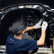 Nový automobil vznikne v Nošovicích téměř každou minutu. Aktuálně je rychlost nastavena na 55 vozů za hodinu, při maximální kapacitě to je 70 vyrobených aut každých 60 minut.