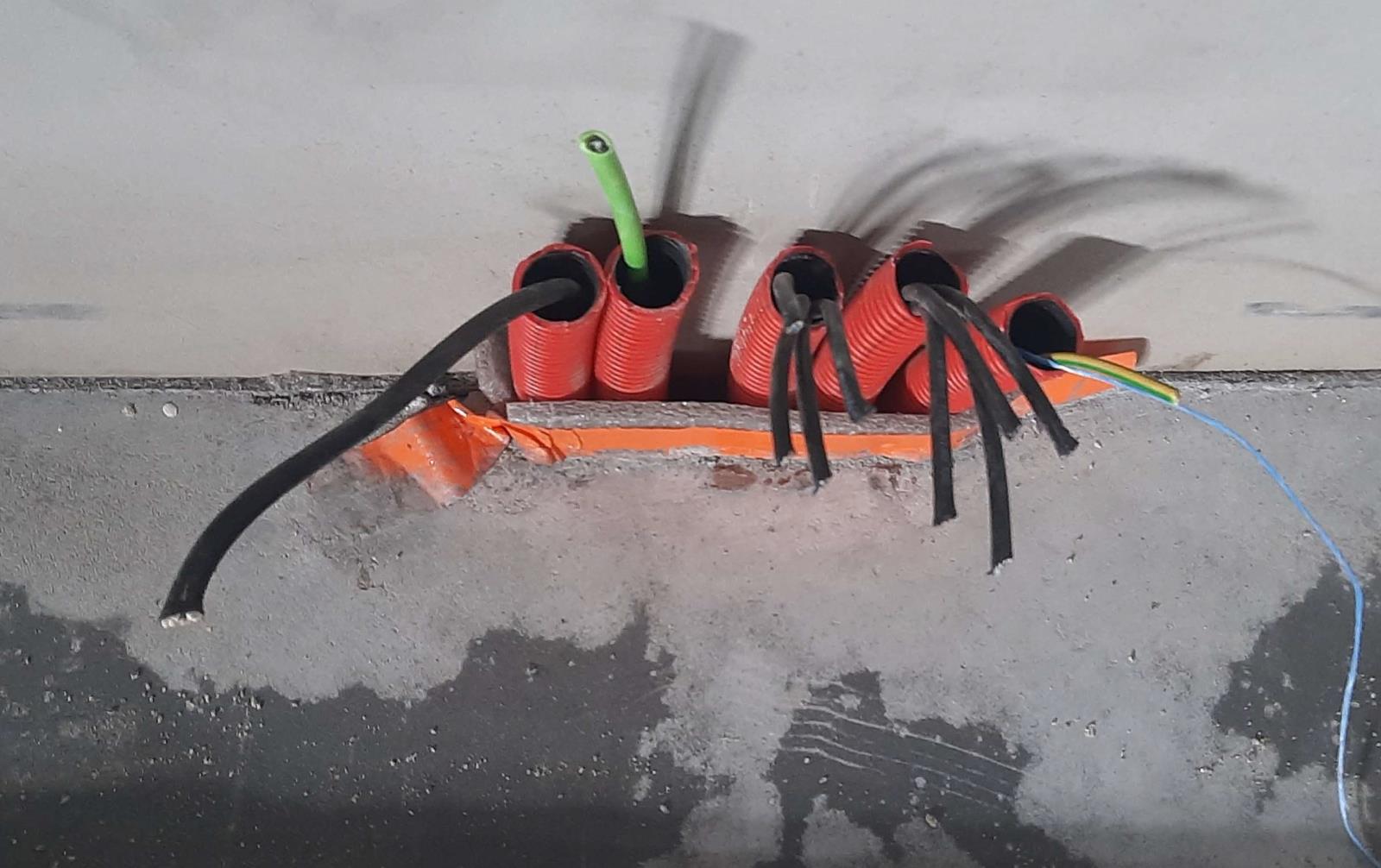 Muž na Olomoucku nakradl kabely a další věci se škodou přes čtvrt milionu