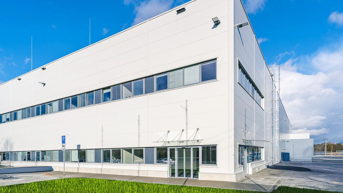 V Karlových Varech se budou vyrábět speciální silikony, práci v novém závodě najde 200 lidí