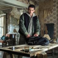 Josh O'Connor ve filmu Den odhalení, režie Steven Spielberg