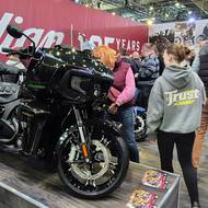 Motosalon nabídl prohlídku desítek nových motocyklů.