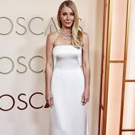 Gwyneth Paltrowová v šatech Armani Privé.