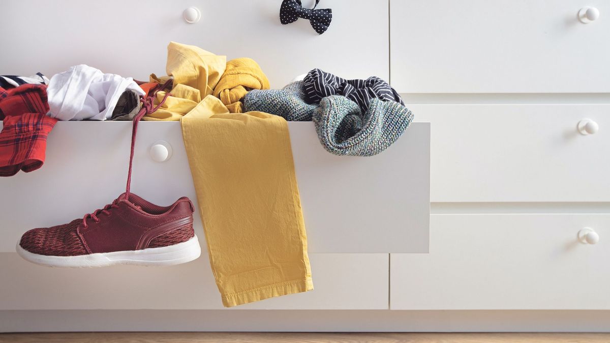 Centimetry pod kontrolou: vestavěné skříně to s nimi umějí