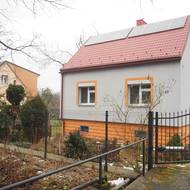 Místní zde žijí od narození a mají své rodinné domky zrekonstruované. 