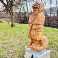 Permoník na nábřeží řeky Svitavy