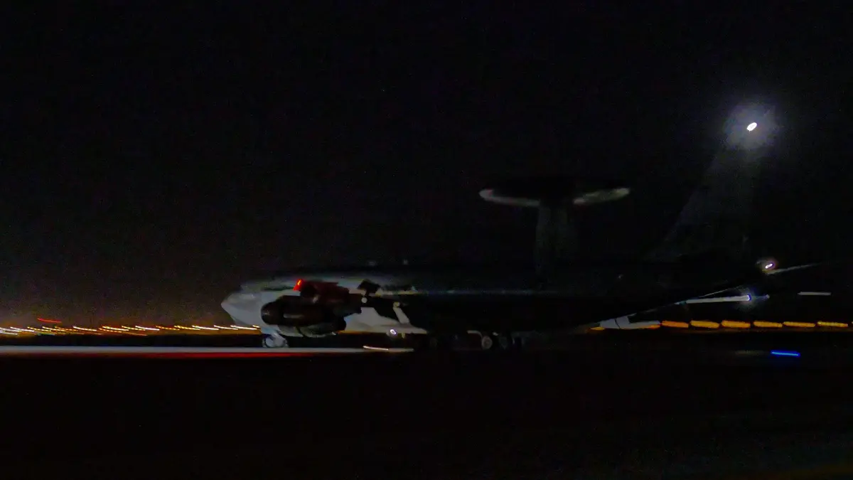 Írán vážně poškodil americký průzkumný letoun Boeing E-3 Sentry