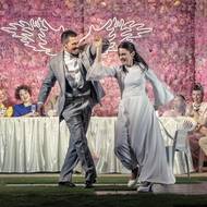 Herecký ansámbl v inscenaci Než hvězdy zapadnou v Divadle ABC 