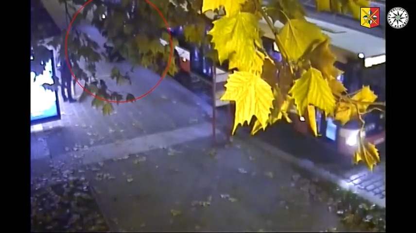 Vụ tấn công nghiêm trọng tại điểm dừng xe buýt ở Praha