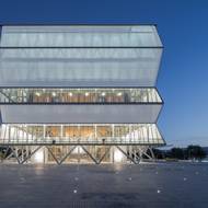 Teatro Regional del Biobío v chilském městě Concepción je divadlo podobné stanu. 