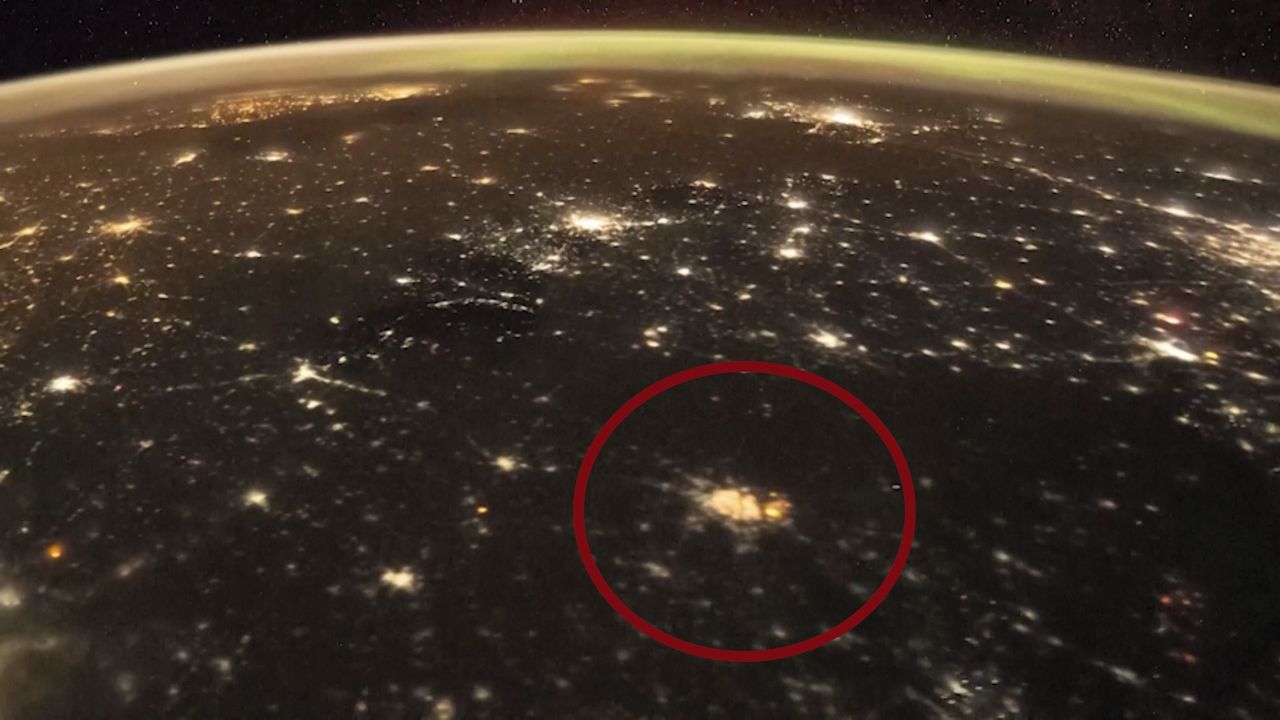 Neobvyklé záběry. Útok na Kyjev zachytila Mezinárodní vesmírná stanice | Stream