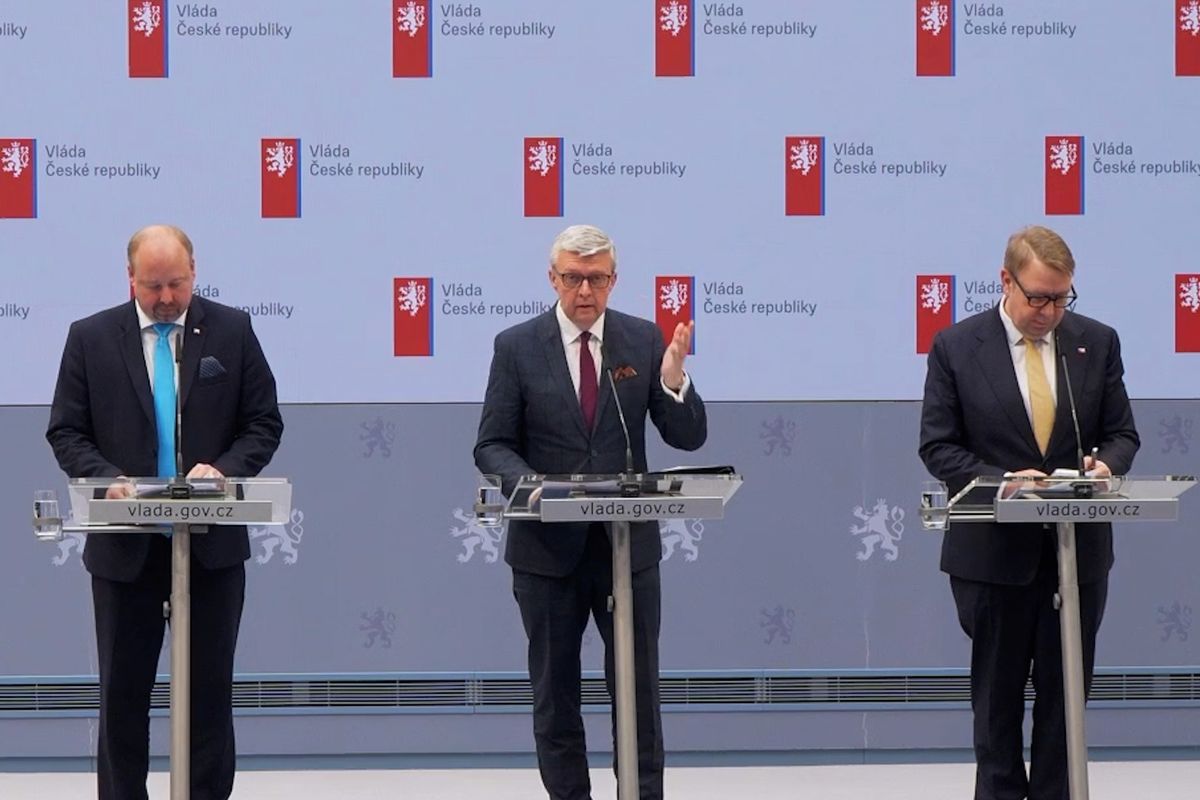 Tisková konference po jednání vlády