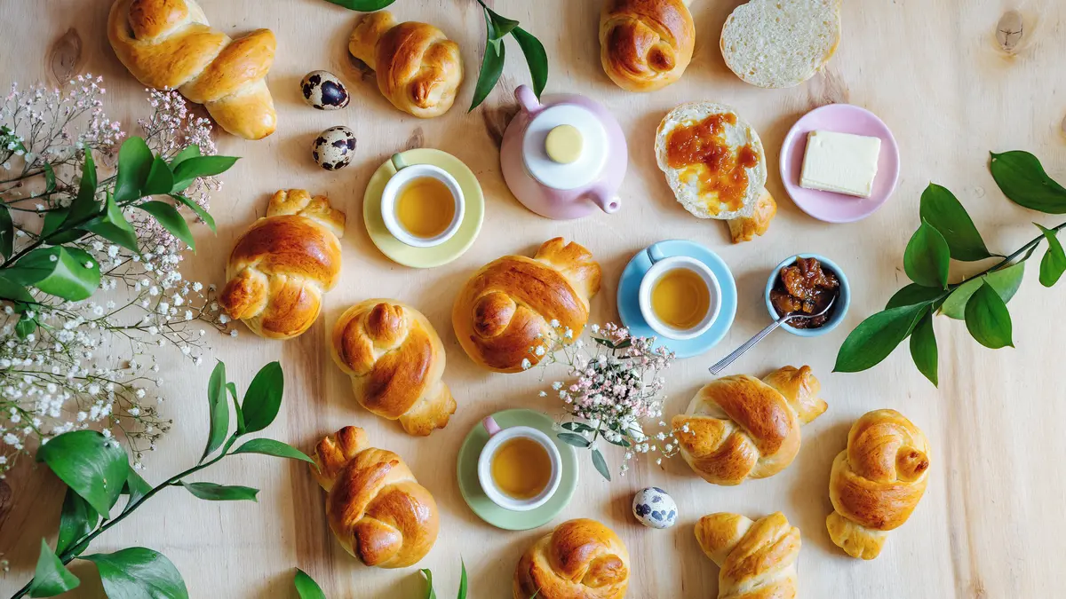 Velikonoční ptáčci z kynutého těsta