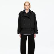 Oversized trenčkot, Arket, 179 € (cca 4470 Kč)