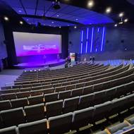 Pohled do modernizovaného kinosálu s kapacitou 368 míst 