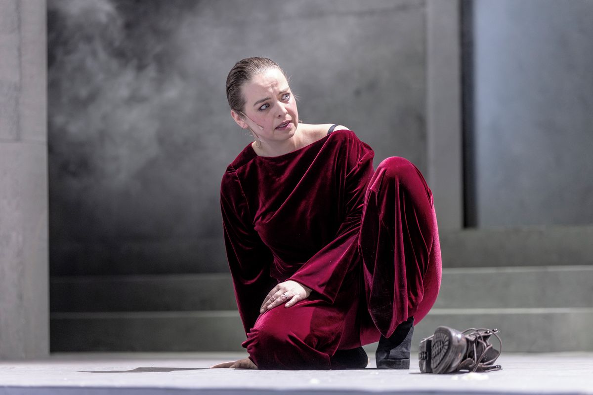 OBRAZEM: Pavla Beretová se představuje jako Heda Gablerová