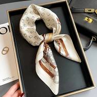 Hedvábný šátek béžovo-hnědý jezdecký, Whiteorchid, 940 Kč