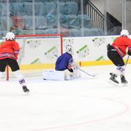 Jako první začaly zimní stadion využívat mládežnické týmy Horácké Slavie.