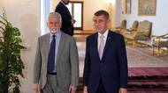 Pavel na summit NATO nepojede, řekl Babiš. Prezident o tom nic neví