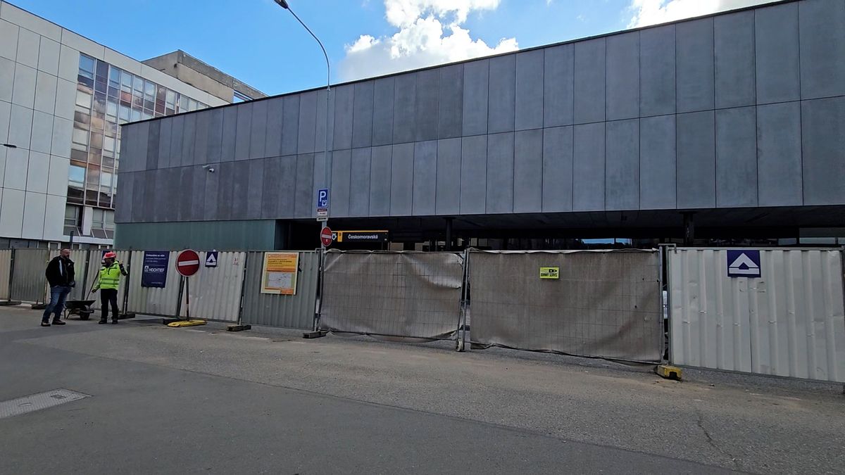 Metro Českomoravská po roce otevírá. Provoz ale omezí krasobruslařský šampionát