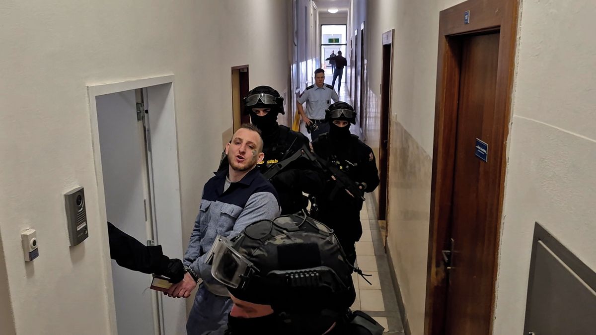 Nejsem žádný Mike Tyson, hájil se odsouzený vrah s biblí v ruce