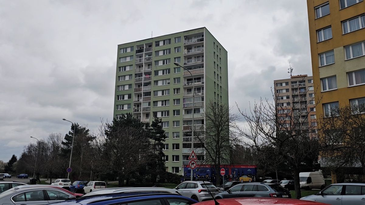 Les hrůzy. Lidé po vraždě holčičky popisují peklo v okolí Novodvorské v Praze