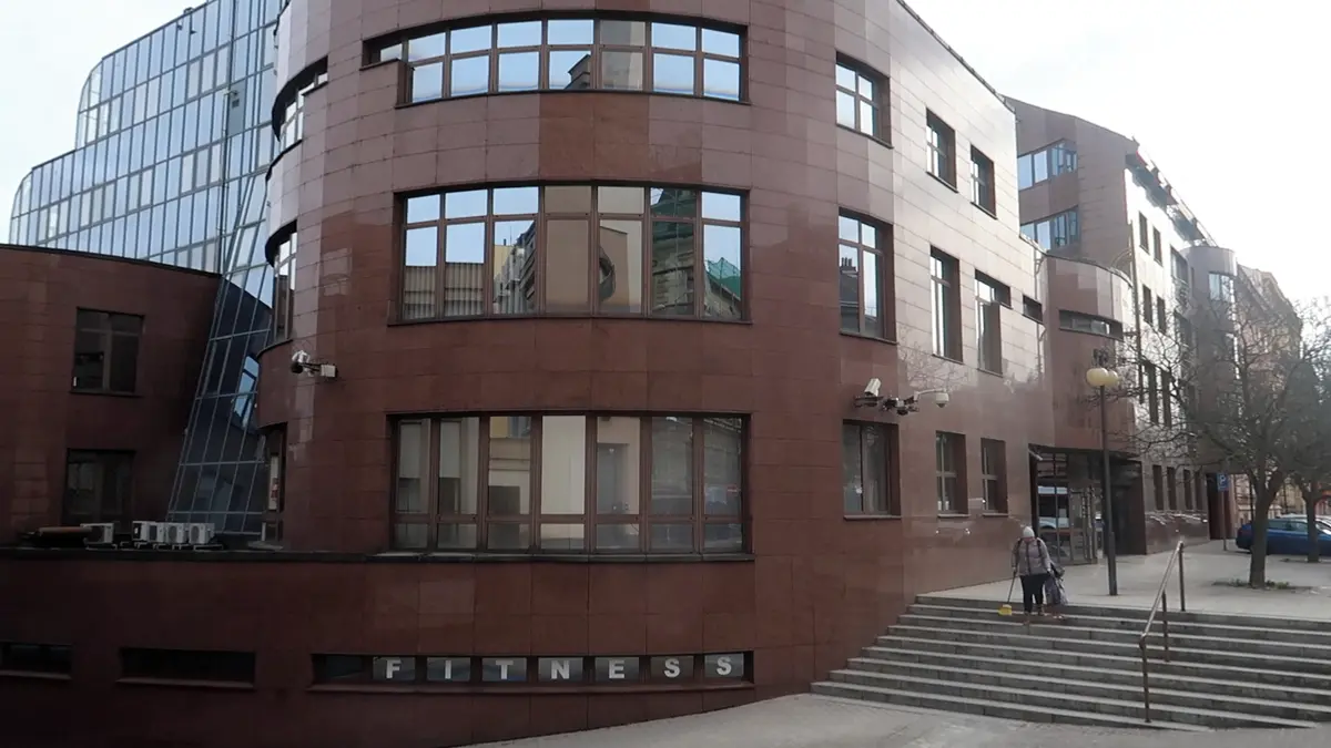 Česká národní banka prodala palác z devadesátek v centru Plzně