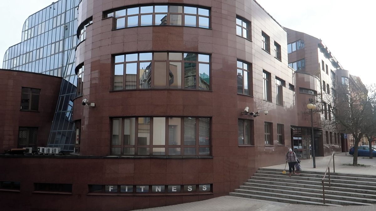 Česká národní banka prodala palác z devadesátek v centru Plzně