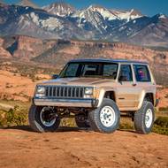 Jeep Cherokee XJ z roku 1984 pomáhal formovat segment SUV vozů.