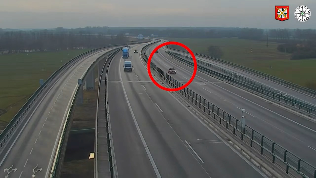 Xe hơi chạy ngược chiều, tài xế 77 tuổi đã thừa nhận