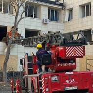 Ruský dronový útok zasáhl v noci na sobotu i porodnici v Oděse